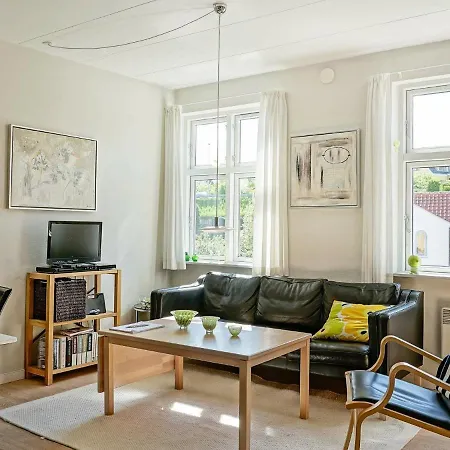 Apartment 6 Person Holiday In