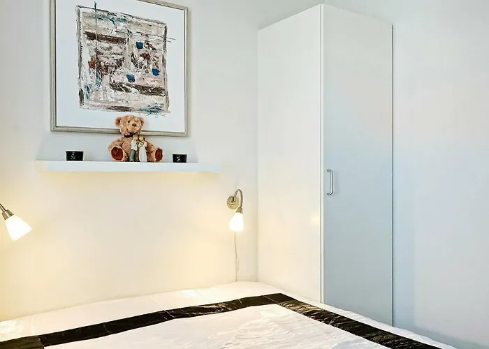 6 Person Holiday In *