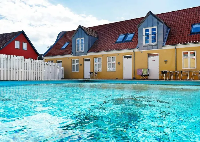 Апартаменты 6 Person Holiday In *